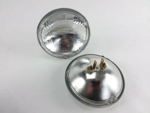 Headlight Bulbs Bright Pair New for Mercedes R107 W108 W109 W111 W116 - Picture 1 of 3