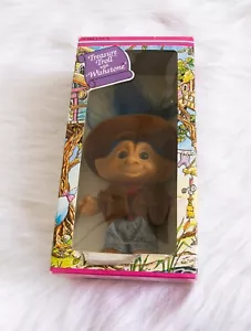 Ace Treasure Trolls Wishstone Blue Hair and Eyes Cowboy Troll - Foto 1 di 3
