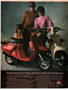 Anuncio impreso 1983 Afghan Hound gafas Yamaha Riva scooter ciclomotor 8,5"x11" - Imagen 1 de 1