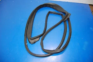 2020 19-23 SUBARU ASCENT TOURING REAR RIGHT PASSENG DOOR WEATHERSTRIP 63512XC00D - Picture 1 of 12