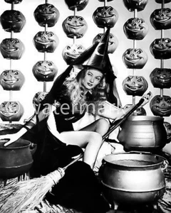 Vintage 1950s Halloween Pin-Up – Hollywood Actress 8x10 Photo Reprint - Picture 1 of 1