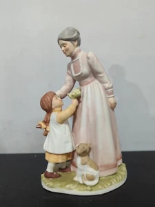 Treasured Memories "For My Grandma" 1988 Porcelain Figurine 6.75" - Picture 1 of 4