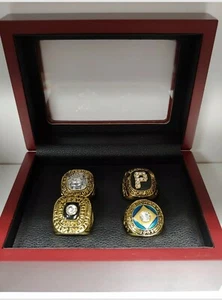 Pittsburgh Pirates - 4 World Series Ring Set W/ Display Box.. Clemente Mazeroski - Picture 1 of 4