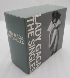 Lady Gaga CD Box The Singles Enthalten 9 Cds W / Schutzhülle Japan Import 9CD
