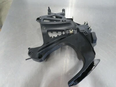 EB512 2007 07 BMW K1200S LEFT FAIRING PANEL CARRIER BRACE - Изображение 1 из 3