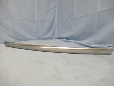 Maçaneta de porta de micro-ondas embutida Frigidaire 30" 5304531645 *riscos (Lote #123) - Imagem 1 de 4