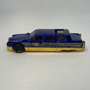 1990 Hot Wheels Blue Limousine City Mayor Car Gold Trim Cadillac/Lincoln