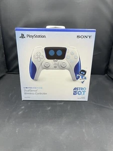 Astro Bot PS5 DualSense Controller White Limited Edition In Hand - Picture 1 of 4