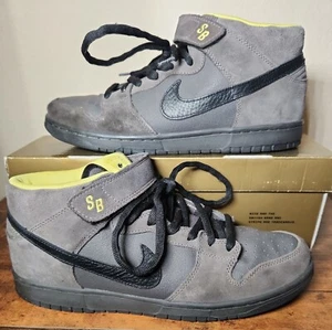 Size 11.5 - Nike Dunk Pro SB Mid Batman - Picture 1 of 6