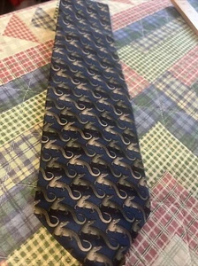 Endangered species men’s necktie leaping lizards biology science 58 X 3.875” - Picture 1 of 6