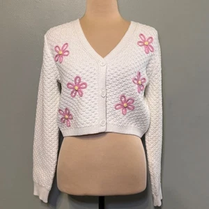 Willow & Wind Floral Flower Power Cropped Cardigan Sweater Size Medium - Picture 1 of 7