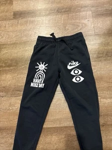 Nike HBR Fleece Tech Pants Sweatpants Kids Medium Tan Have A Nike Day - Picture 1 of 3