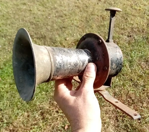 Antique Stewart Warner Warning Signal Model No 114 Vintage Car Horn Semi Working - Picture 1 of 18