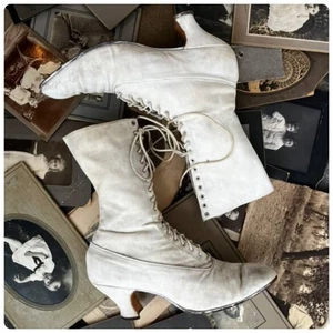 Antique Canvas Victorian Boots | White Pointy Lace Up Wedding Boots | 8 - 8.5 - Picture 1 of 9