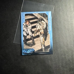 Alien vs Predator Movie Cards Inkworks 2004 #38 Taking on the Terror - Picture 1 of 2