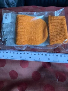 Dents Ladies Fingerless Gloves And Mittens Cap Grey/Orange - Picture 1 of 3