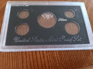 US mint silver proof set plastic lenses.Holds 5 coins.No coins ,box or coa. - Picture 1 of 2