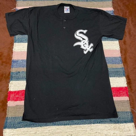 Vintage Chicago White Sox Majestic t shirt 2 button closure size Large Cover