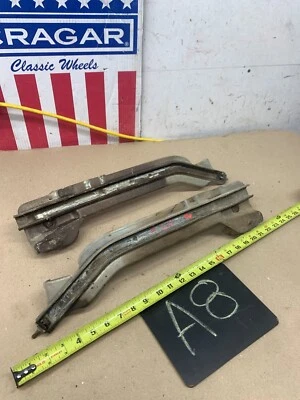 1971-1974 AMC JAVELIN SST QUARTER PANEL 1/4 WINDOW REGULATOR TRACK GUIDE SLIDERS - Image 1 of 4