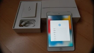 Apple iPad mini 4 128GB, WLAN + Cellular frei , 20,07 cm, (7,9 Zoll) - Silber - Bild 1 von 9
