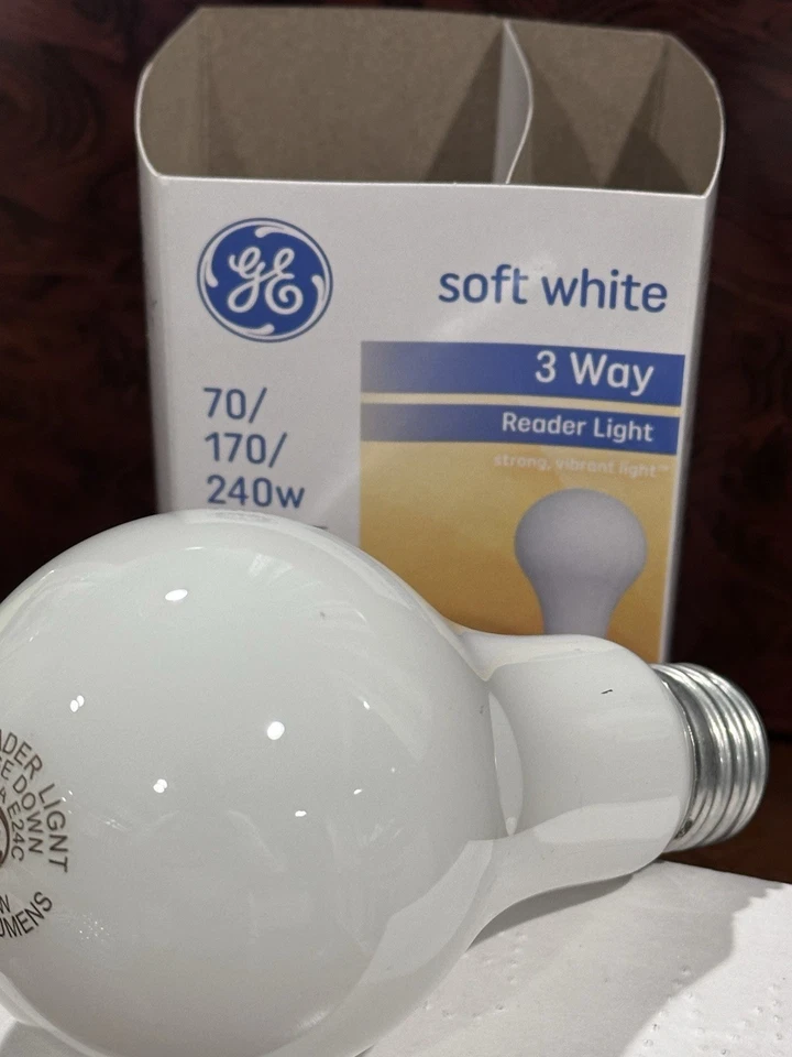GE/NOS - Soft White - 3 Way - Reader Light Bulb - A21 - 70 170 240 w - Image 1 of 1