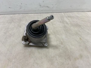 Jeep JK Wrangler OEM 6 Speed Manual Transmission Shifter Base 2011-2017 050500 - Picture 1 of 6