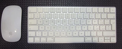 Apple Bundle Magic Keyboard 2 (A1644) ITA + Magic Mouse 2 (A1657) - Immagine 1 di 4