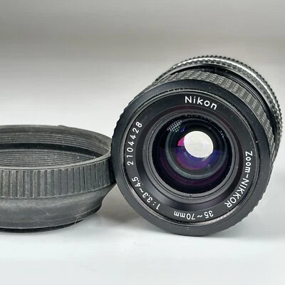 Nikon Zoom-NIKKOR AI-S 35-70mm f/3.3-4.5 Lens with Hood No Caps - Image 1 of 4