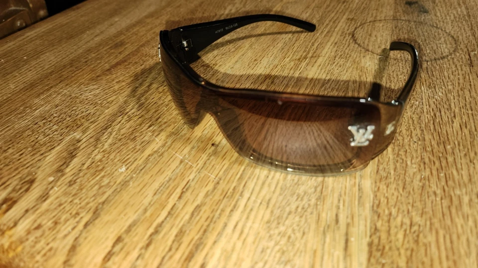 Louis Vuitton Womens Italian Design Logo Monogram Brown Ombre Sunglasses   - Image 1 of 4