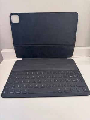 Apple A2038 Smart Keyboard Folio per iPad Pro 11" Quarta Gen - ITALIANO QWERTY - Immagine 1 di 3