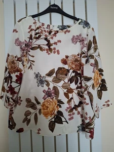 Dorothy Perkins Rose Print Silky Polyester Top. Size 16(44") Ivory Mix - Picture 1 of 4