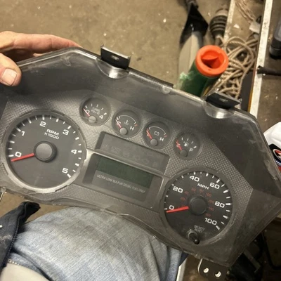 Ford F450 Super Duty 2008 cuadro de instrumentos motor de gasolina V10 Foto 1 de 4