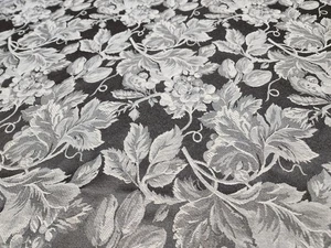 Tablecloth Two-Tone Gray Oval Heavyweight Poly/Cotton Flowers 57"x80" EUC - Picture 1 of 5