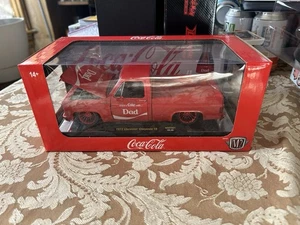 M2 MACHINES 1973 CHEVROLET CHEYENNE 10 SQUAREBODY 1:24 COCA-COLA DAD - Picture 1 of 7