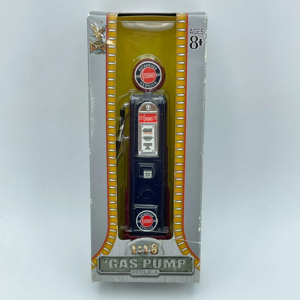 1 18 FORD LEAD GAS PUMP DIE CAST REPLICA # 98600 YAT MING ROAD SIGNATURE 
