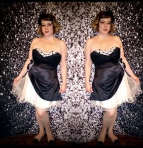 große kurze Partykleider - Bild 1 von 3