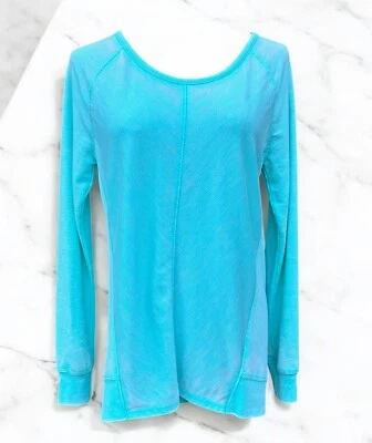 Top de salón de manga larga verde menta verde té verde pequeño Foto 1 de 4