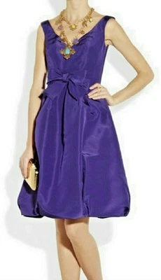 Vestido Oscar De La Renta 100 % seda púrpura con lazo Foto 1 de 4