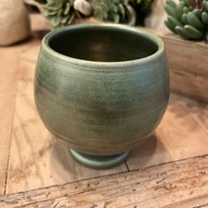 Vintage Shearwater Pottery Vase Iridescent Green/Brown 1997 W/Small Crack-3.5” - Picture 1 of 10