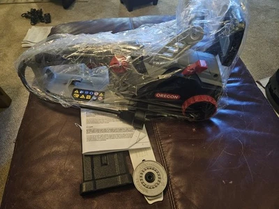 **Oregon CS1500 18" 15A Electric Chainsaw PowerSharp Self-Sharpening Corded Saw - Image 1 of 4