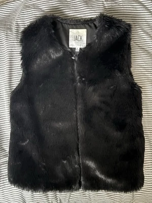 Chaleco Jack BB Dakota Bella de piel sintética con clips de chaleco talla pequeña Foto 1 de 4