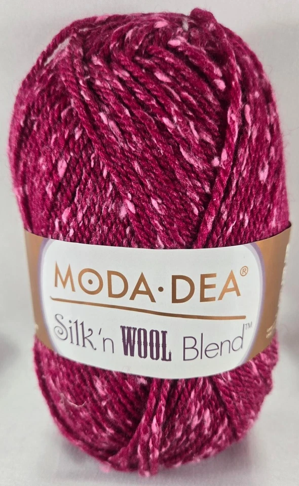 Moda Dea Yarn Silk'n Wool Blend 85% Wool 15% Silk 154y 80g  2.8oz - Image 1 of 1