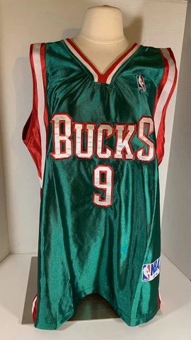 Milwaukee Bucks no. 9 Yi Jianlian Jersey & Shorts NBA w/ tag XXL Cover