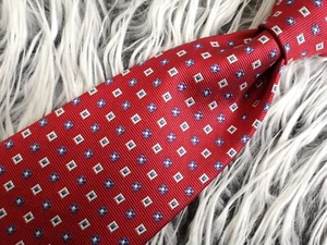 BROOKS BROTHERS Stain Resistant RED BLUE GEOMETRIC SILK NECKTIE 60"L  - Picture 1 of 10
