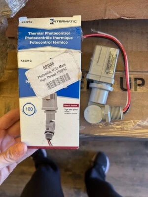 NEW Intermatic K4221C 120-Volt Stem Swivel Mount Thermal Photocontrol - Image 1 of 3