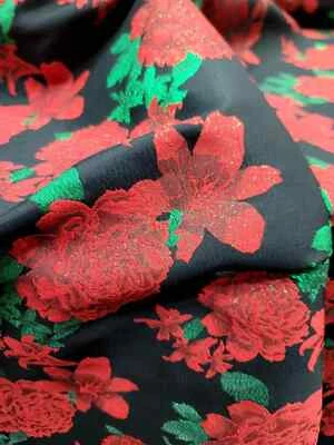 Tela Jacquard Brocado Floral Texturizada Negra y Roja, Se Vende por Yarda, Ideal Foto 1 de 4
