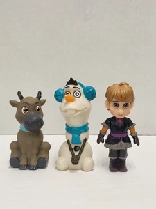 Disney Frozen Figuren Young Kristoff, Young Sven Young Olaf Figur Sammlerstück - Bild 1 von 6