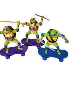 TMNT Teenage Mutant Ninja Turtles Mutant Mayhem Sewer Shredders Skateboard Lot 3 - Bild 1 von 3