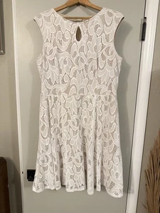 LONDON STYLE Collection Lace Sleeveless Dress White Taupe Womens Size 18 - Picture 1 of 9