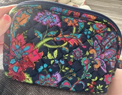 Mini Cartera Bandolera Pequeña de Tela Acolchada Stephanie Dawn Floral Multicolor Usada en Excelente Condición Foto 1 de 3